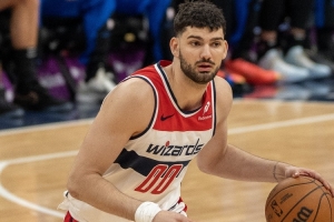 勢如破竹！武克切維奇反擊劈扣&惠特摩爾空接得手 奇才轟出14-0