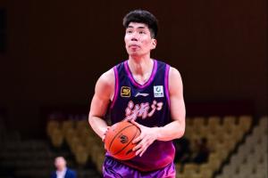 17罰16中！余嘉豪西乙生涯之夜 25分鐘無運動戰(zhàn)出手得16分均新高