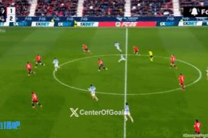 這腳太牛了！皇家社會巴雷內(nèi)切亞中圈吊射破門，打進超級世界波