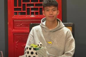 生日快樂??王鈺棟19歲生日社媒曬照 本賽季30場12球+本土射手王