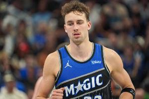 高效輸出！小瓦格納半場(chǎng)10中7&7罰全中砍下23分 兩節(jié)分別上雙