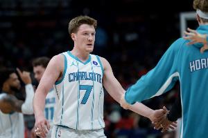 準得可怕！克尼佩爾再中第6記三分打停老鷹