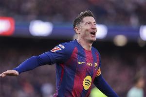 世體：巴薩狀態(tài)復蘇距榜首僅差一分，西甲三連勝擺脫糟糕十月