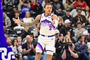 先發(fā)正負值唯一為正！喬治17中10&三分8中4空砍28分 另有6板7助