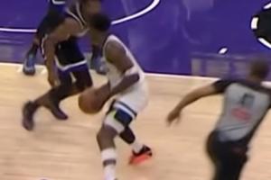 ??雙撤步之后還能再往前跳一步？愛德華茲這球走步了嗎？