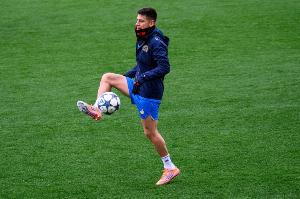 難練級！埃切維里無緣戰(zhàn)曼城+坐3場板凳，19歲外租3個月踢240分鐘