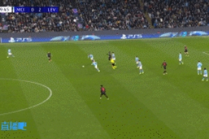 錯失單刀！福登送出直塞，哈蘭德禁區(qū)內(nèi)單刀球射門被門將撲出