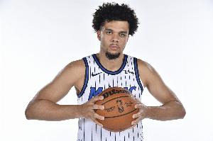 【菜鳥(niǎo)】科比·桑德斯6分1板1助 龐達(dá)10分9板 小理查德森7分1斷