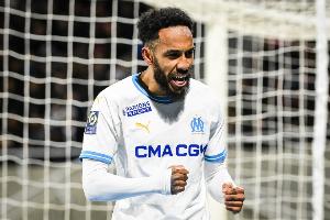 36歲5個月，奧巴梅揚(yáng)是代表法甲球隊歐冠梅開二度最年長球員