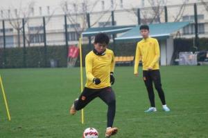 【體壇獨家】徐彬英國自由行 即將簽約狼隊談判外租