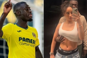 土媒：黃潛邊鋒佩佩考慮向成人女星求婚，可能即將步入婚姻殿堂