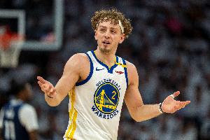 波杰姆：因?yàn)槲覀円恢痹谳斍?所以情況看起來更糟了一些