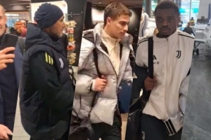 都體：尤文返回都靈的旅程坎坷 機(jī)場(chǎng)跑道結(jié)冰多次延遲起飛