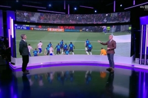 迪卡尼奧批評巴雷拉：吉梅內(nèi)斯是他該盯防的，結(jié)果丟球后他還攤手