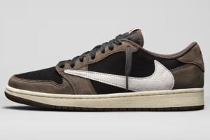 隨心所欲！庫(kù)里賽前入場(chǎng)上腳Air Jordan 1 Low倒勾聯(lián)名款