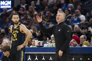 科爾：若庫(kù)里不得不缺陣呢？這將會(huì)改變一切——輪換/比賽方式