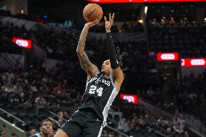 沖擊力很強(qiáng)！瓦塞爾17中9拿到23分6籃板1搶斷