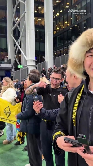 暖心舉動??凱拉特球迷跋涉5000公里，哥本哈根邀請他們場邊觀賽