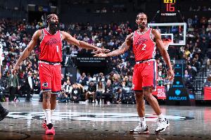 能否培養(yǎng)卡登外的進攻開發(fā)能力？盧：當然可以 祖巴茨也常被包夾