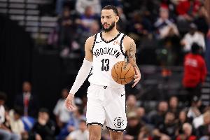 球進(jìn)燈亮！泰瑞斯·馬丁極速推進(jìn)轟進(jìn)第三節(jié)壓哨打板三分