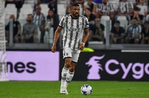 米體：布雷默目標(biāo)12月中旬復(fù)出，魯加尼至少還將缺席兩周