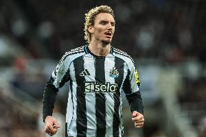 1米98腳下生花！23歲沃爾特馬德10輪5球，7500萬中鋒能轟炸能繡花