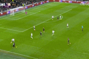 ??真扣籃！希門尼斯前插高舉雙手扣籃攻門，被出示黃牌