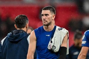 都體：弗拉霍維奇左腿肌肉拉傷，可能缺席本年內(nèi)所有比賽