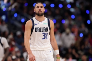 解說(shuō)：船長(zhǎng)克萊在快船降臨 家有老如有一寶&但也別像快船那樣太老