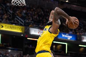 替補(bǔ)高效！以賽亞·杰克遜5中5拿到14分11板1助1斷2帽