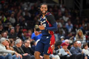 挖坑太大！今天騎士仍進(jìn)了20記三分 仍2分惜敗于凱爾特人