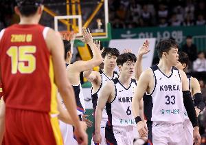 最多落后韓國32分??媒體人：看國足踢韓國也沒有今天這種無力感