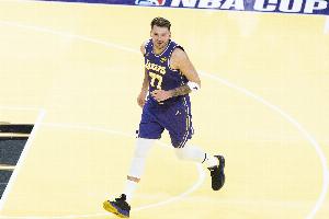 東契奇湖人生涯已4次單節(jié)20+ 與詹眉鯊庫并列隊(duì)史第二&僅次科比