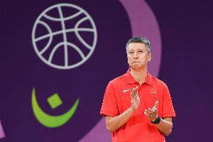 媒體人：趙睿不打 看教練組能否把之前亞洲杯上的東西重新拿出來(lái)