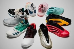 哪個(gè)是你最愛(ài)？十款球鞋匯聚一堂！哈登社媒曬個(gè)人1至10代簽名鞋