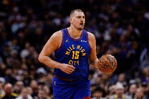 無敵了?。〖s基奇首節(jié)9中6轟下15分9板6助1帽