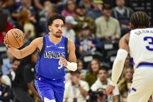 巧了！瑞安·內(nèi)姆哈德25+10助&0罰球 上一個(gè)達(dá)成此數(shù)據(jù)新秀是他哥