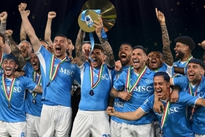 問(wèn)鼎意甲！那不勒斯當(dāng)選意大利球員協(xié)會(huì)上賽季最佳球隊(duì)