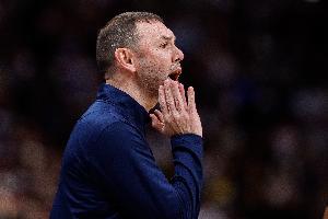 阿德爾曼談防守：我們沒有給出足夠的身體對抗 全隊只有11次犯規(guī)