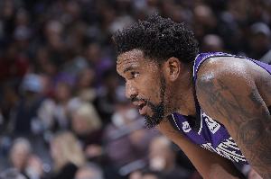 NBA官方：蒙克在對(duì)陣灰熊的比賽中假摔 罰款2000刀！