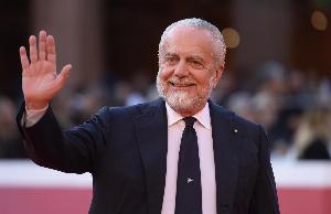 德勞倫蒂斯：現(xiàn)在的足球體系已經(jīng)過時了 那不勒斯比上賽季更強