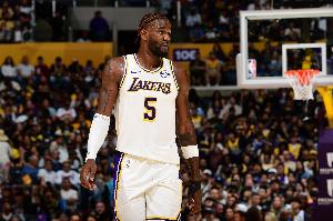 疲態(tài)盡顯！湖人本場僅1斷&來自艾頓 太陽16斷 快攻得分湖人2-28