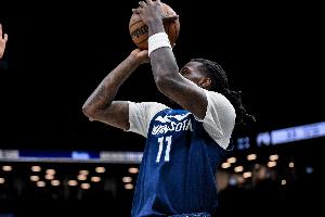 高炮臺！納茲·里德半場7中5拿到13分 三分3中3