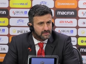 帕努奇：戴維在禁區(qū)內(nèi)可能有不錯表現(xiàn) DV9受傷是他和奧蓬達的機會