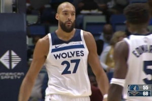 破荒！戈貝爾力壓盧尼劈扣打2+1 此前森林狼被鵜鶘打出15-0