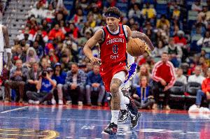 【菜鳥】奎因費(fèi)爾斯同隊砍21分 哈珀15分6助穩(wěn)定發(fā)揮 萊利13分4板