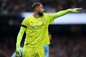 多納魯馬、拉亞本賽季撲救20次，并列英超出場10+門將中最少