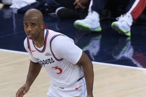 船記質(zhì)疑球隊決定：在如此糟糕的賽季里 這就是你采取的第一步？