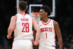 鍵盤俠|阿門得了申京病各種上籃不進(jìn)！亞當(dāng)斯場(chǎng)均35分鐘能進(jìn)二陣