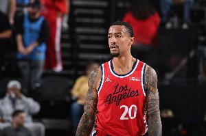 弗蘭克：我們的表現(xiàn)不配贏球 會探索一切途徑使快船變得更好